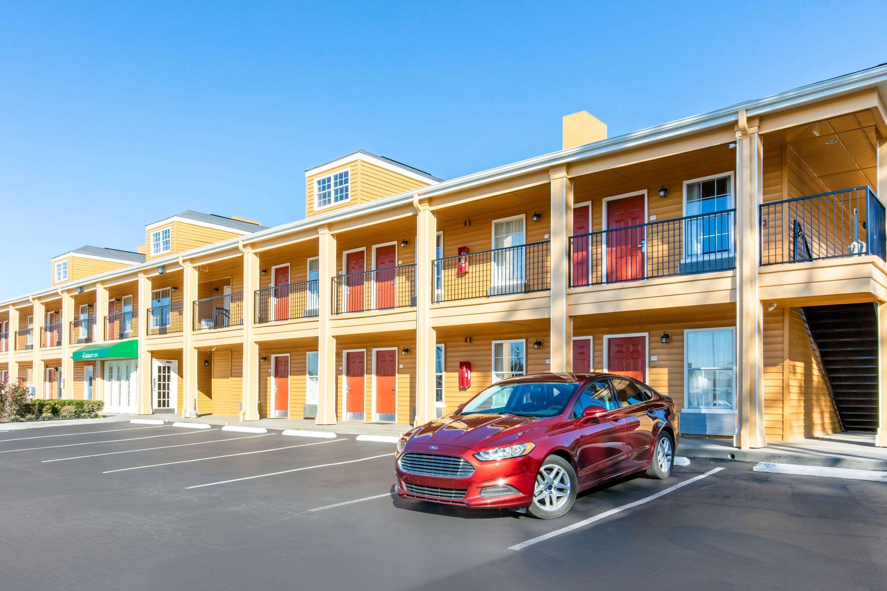 Quality Inn Arab Hwy 231 Екстериор снимка
