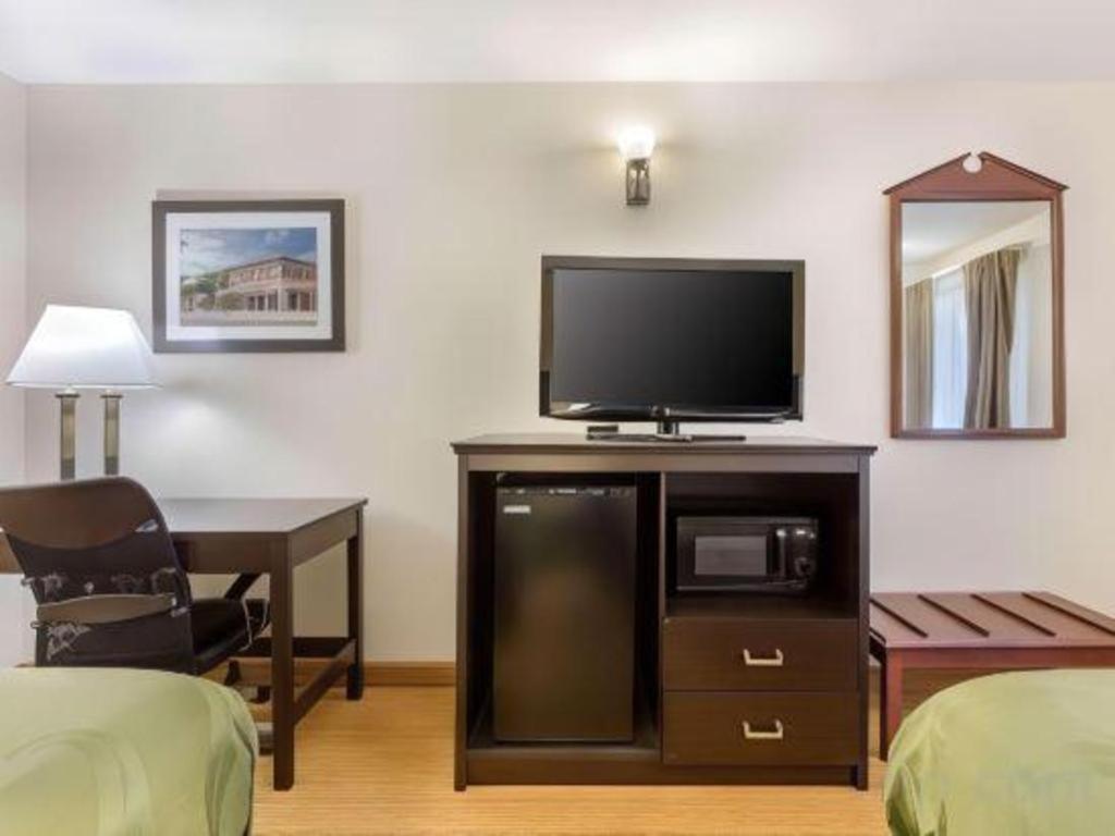 Quality Inn Arab Hwy 231 Екстериор снимка