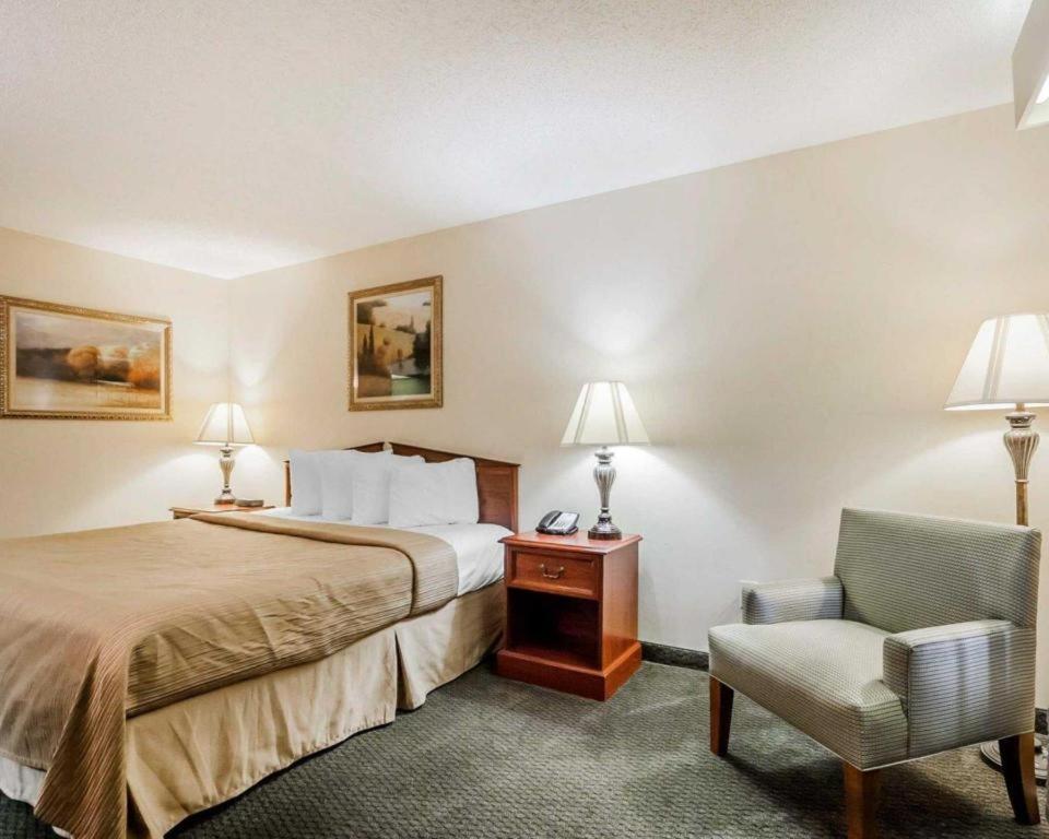 Quality Inn Arab Hwy 231 Екстериор снимка